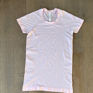 lululemon athletica light Pink swiftly Short Sleeve Tee